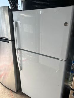 Ge fridge working perfect 2month warranty