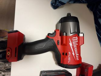 Milwaukee M18 FUEL Cordless Impact Wrench
