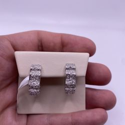 Diamond & Gold Earrings (0.67 C.t) Certified!