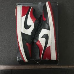 Air Jordan 1 Low - Bred Toe Size 11 M