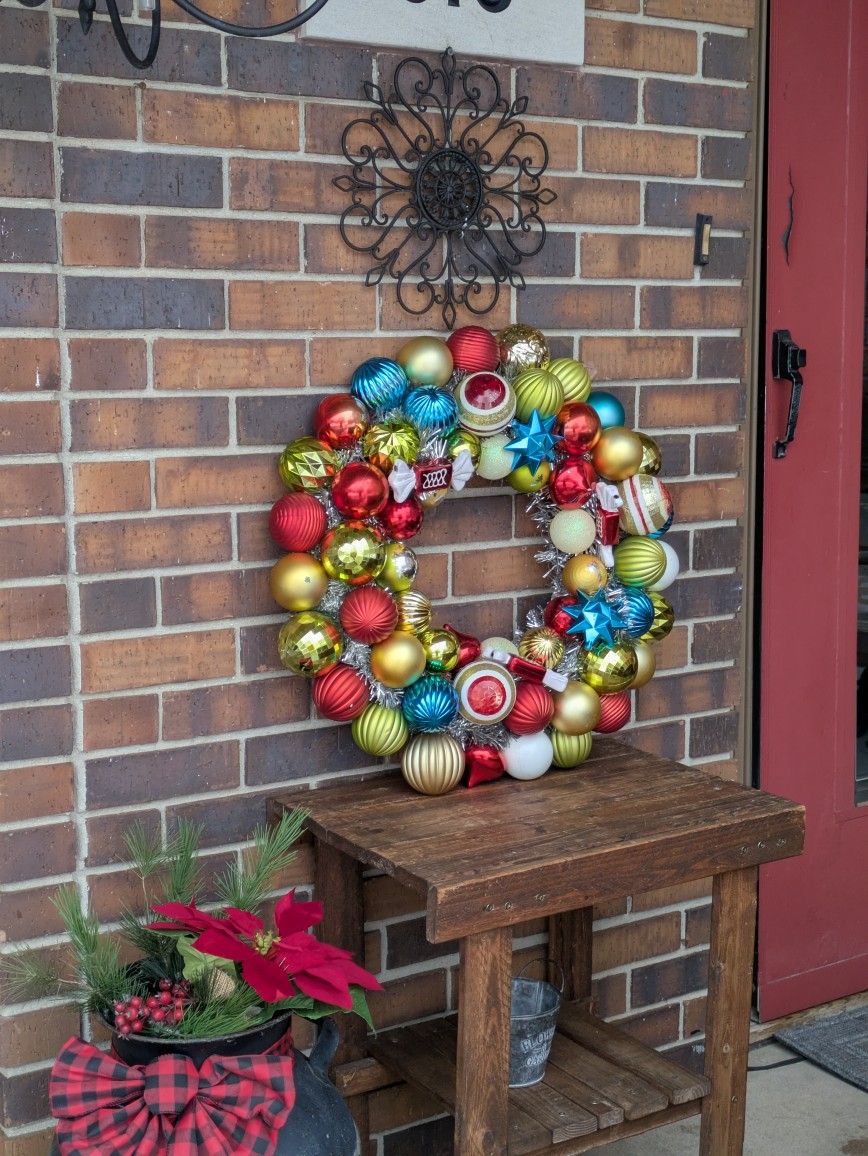 Vintage Christmas Shatterproof Baubles Ornament Wreath Multicolor