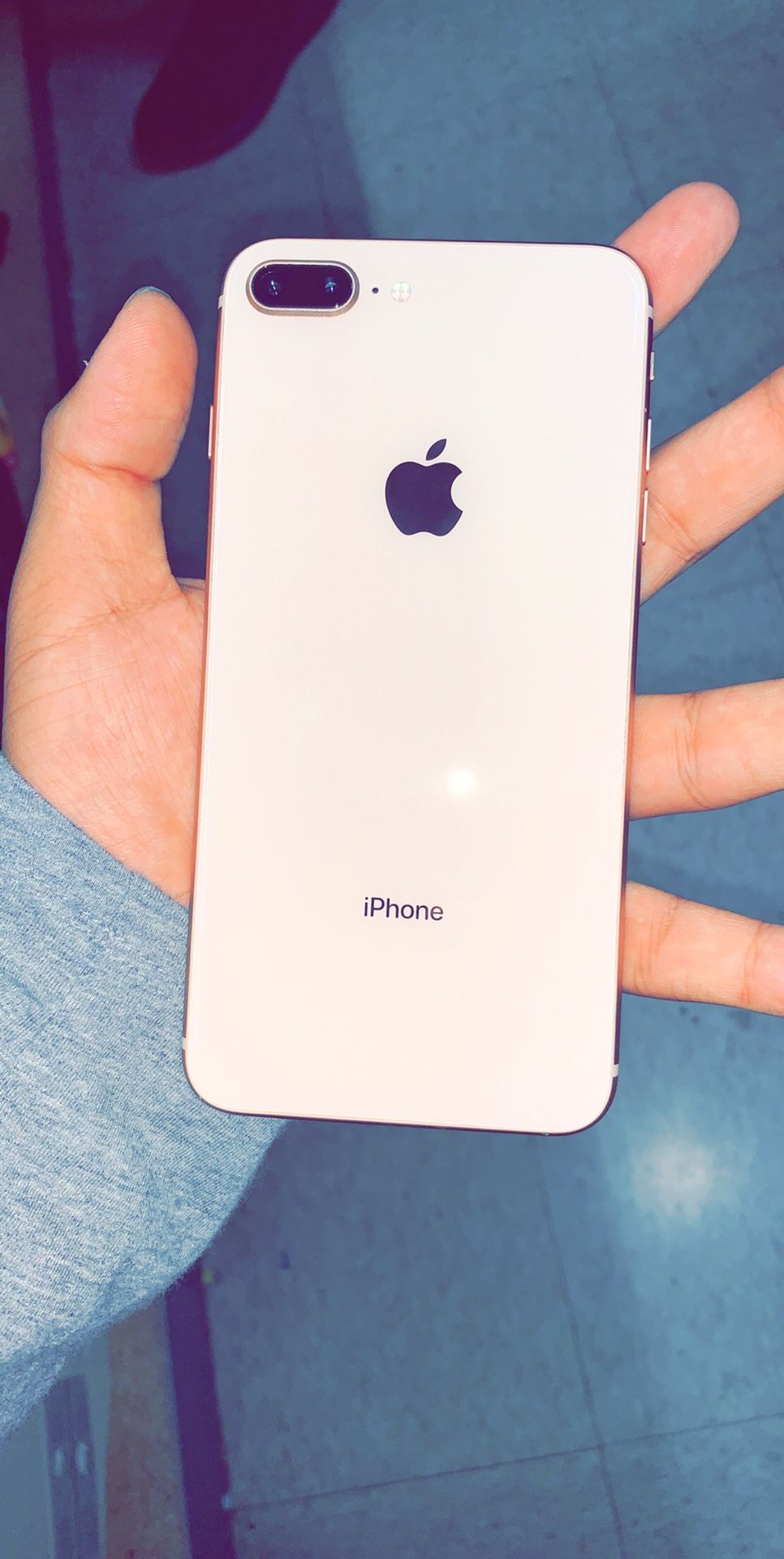 iPhone 8 Plus - Silver 64Gb Unlocked