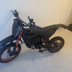 Electric Dirtbike ( 50 MPH)