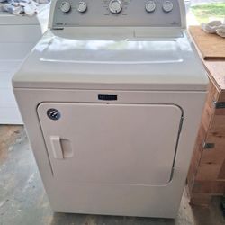 2025 MAYTAG ELECTRIC DRYER - ALMOST NEW