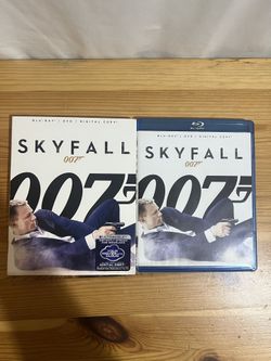 Skyfall (Blu-ray/DVD) With Slipcover No Digital, Used Good Condition $8 Meet Up In Irving @dfwgoods