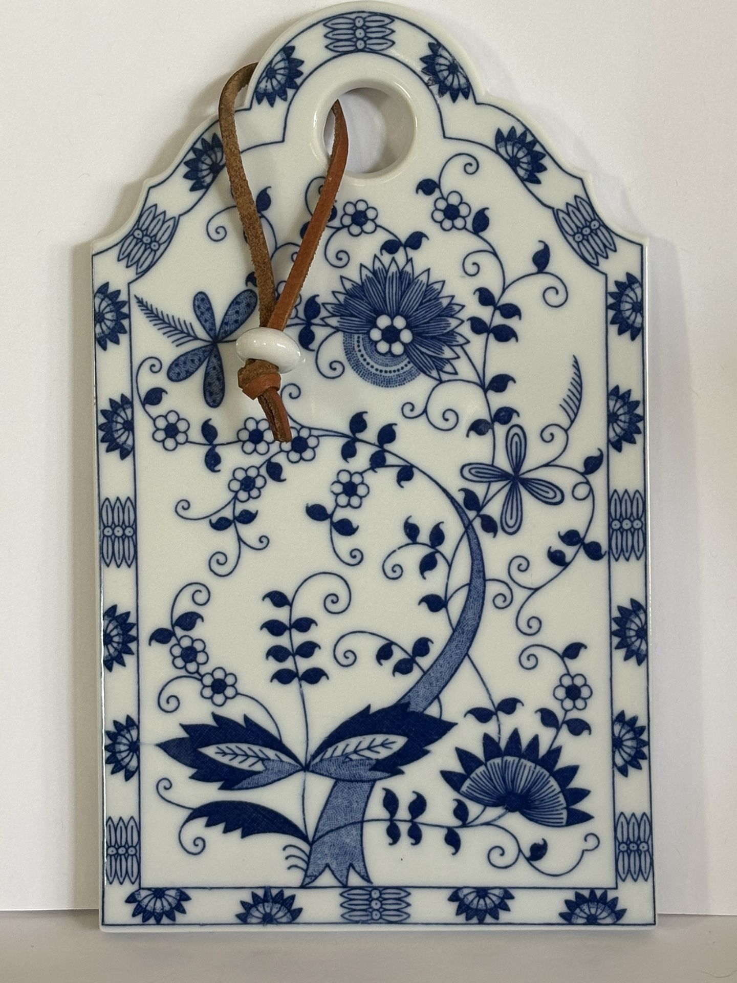 Vtg Porcelain Cheese/Trivet/Charcuterie board