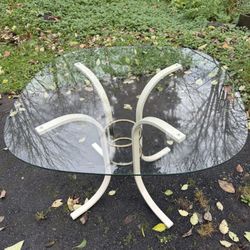 Glass Top Table - No Chips!