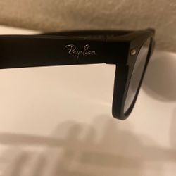 Ray-Ban New Wayfarer Classic Sunglasses