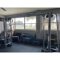Near New Life Fitness Signature Series MJ5 Multi Jungle Gym / Crossover- Lat Pull, Low Row, Standing Tricep- Cybex, Nautilus, Flex, Hammer Strength