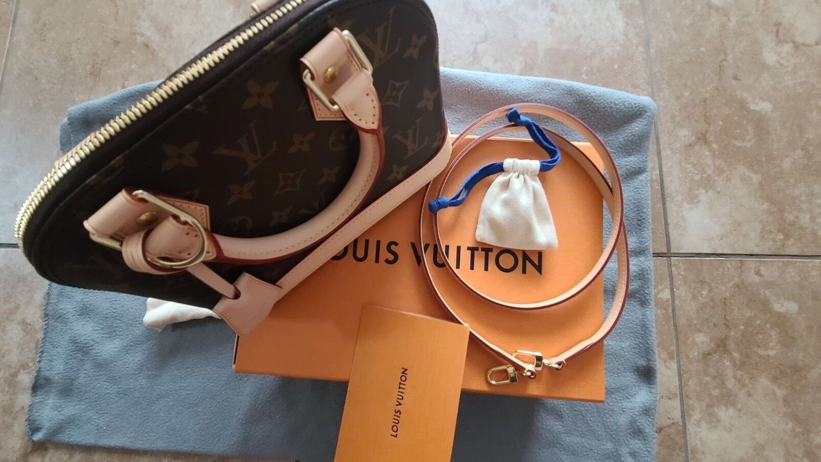 LOUIS VUITTON Monogram Alma BB Hand Shoulder Bag Leather