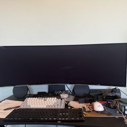 SAMSUNG 49" Odyssey QD-OLED G9 (G95SC) Series Curved Smart Gaming Monitor