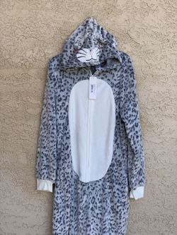 Plush leopard cat onesie pajamas NWT