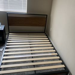 Bed Frame Queen Size 