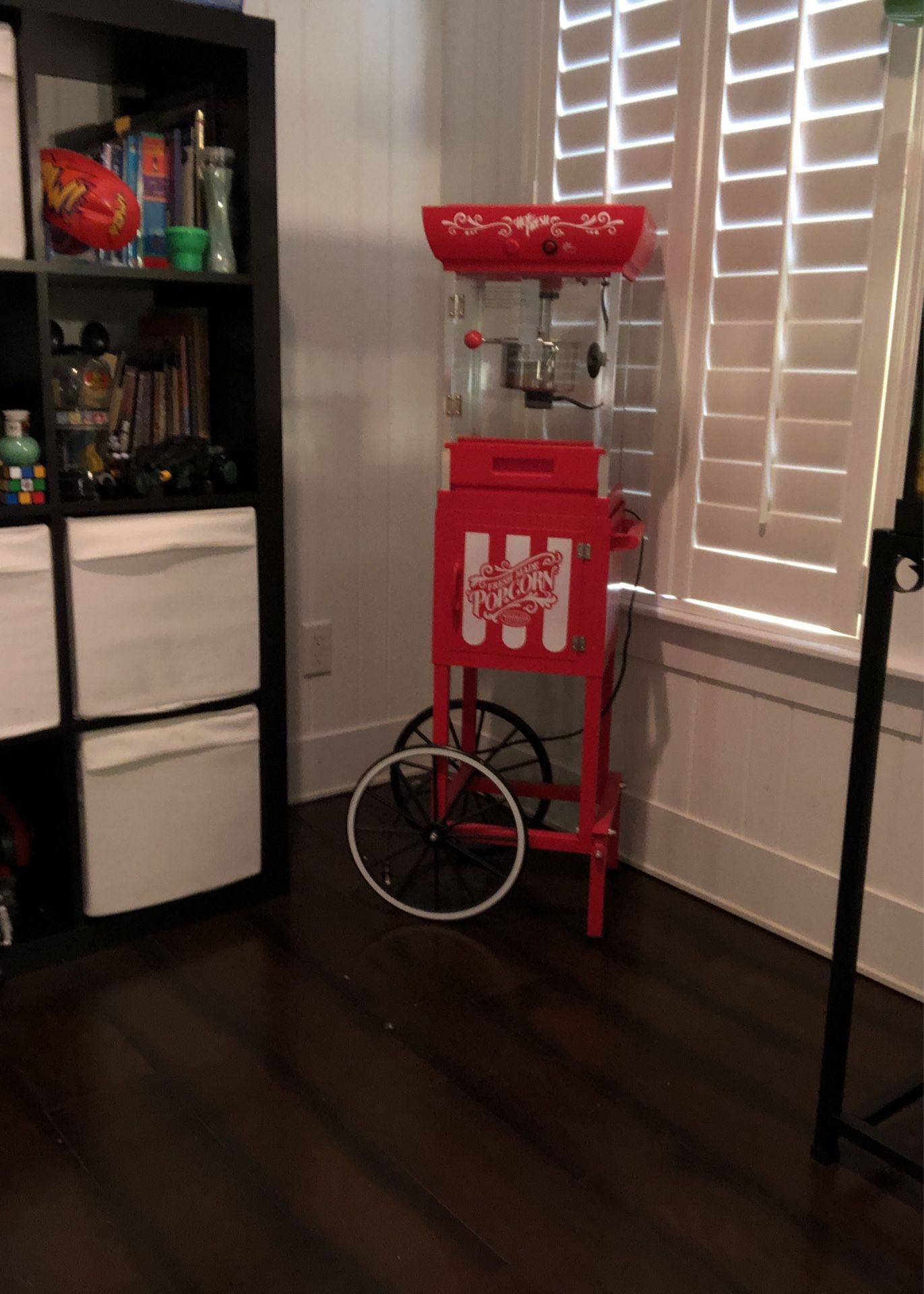 Electric “Nostalgia” Popcorn Maker