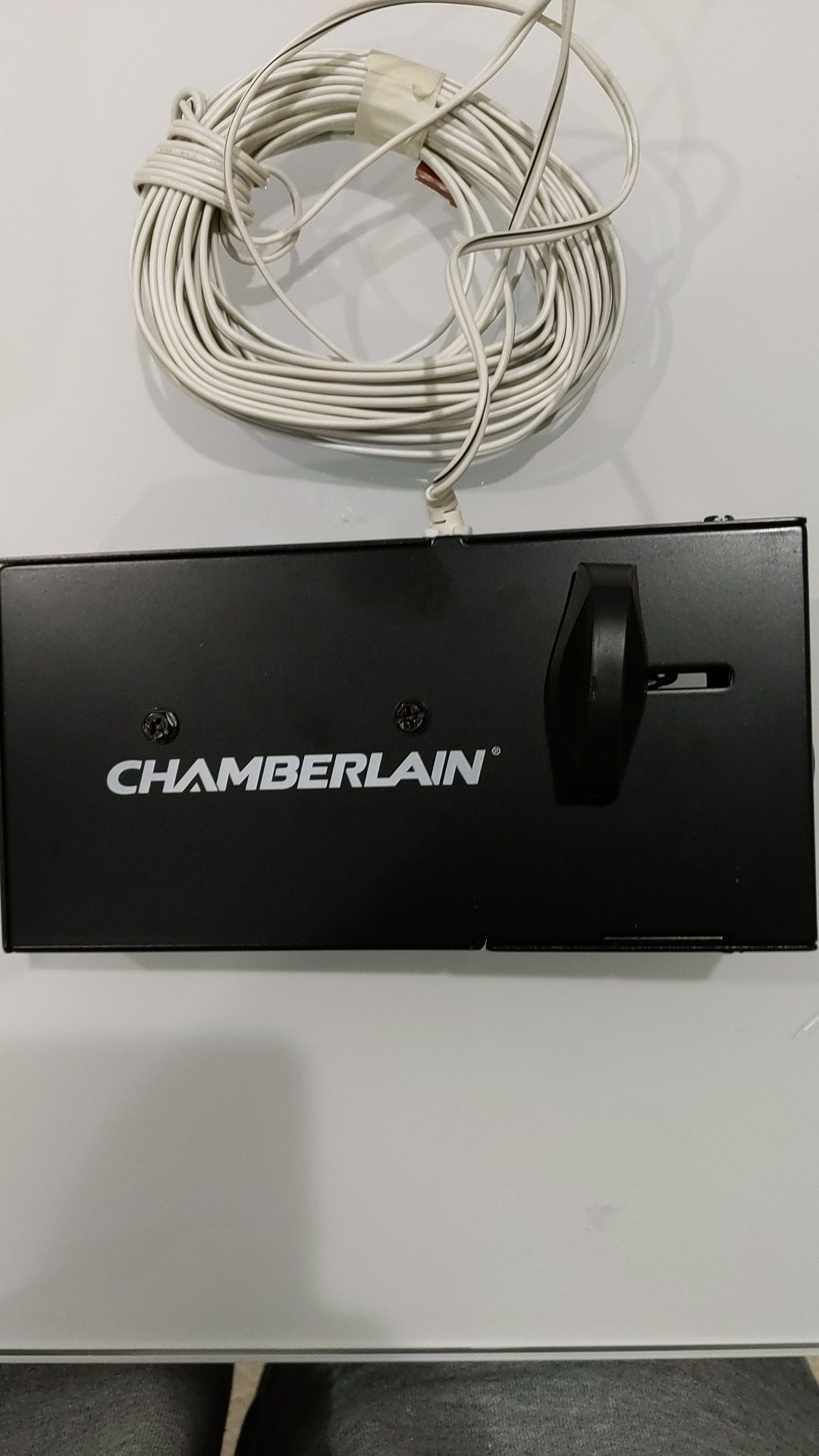 Chamberlain - Automatic Garage Door Lock 841CB