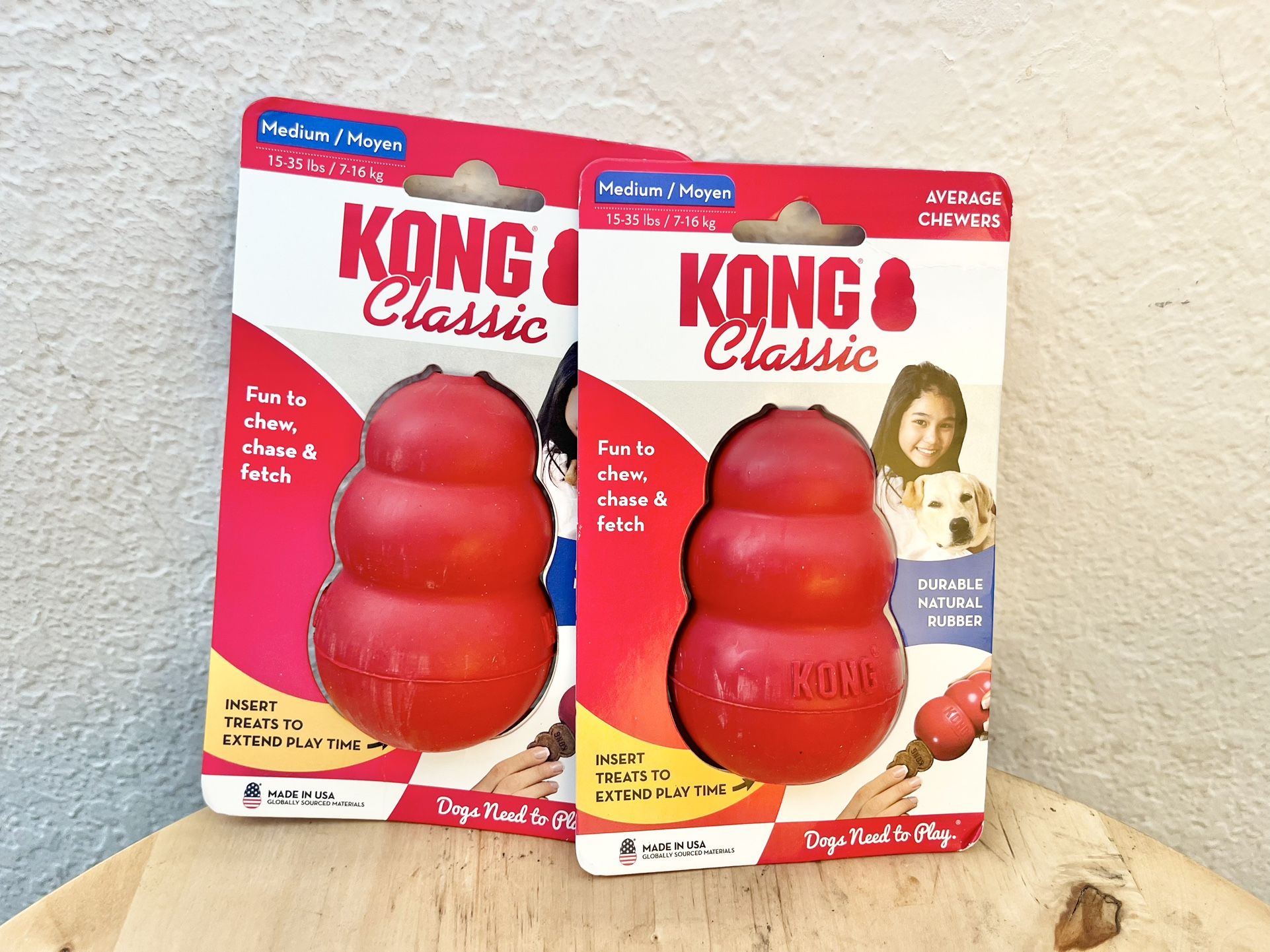 Kong Classic medium durable treat stuffable fetch and chew