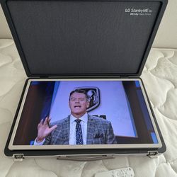 Lg Stanbyme Go Suitcase Portable Tv