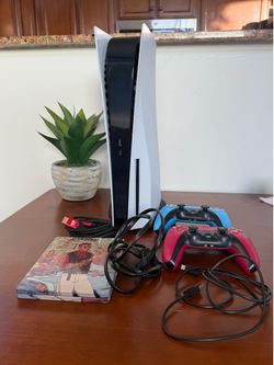 Sony PS5 Disc Edition + 2 Controllers + Special Edition Cyberpunk 2077