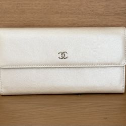 Chanel Ivory Wallet
