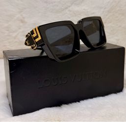 Louis Vuitton Millionaire 1.1 Black & Gold Sunglasses Black