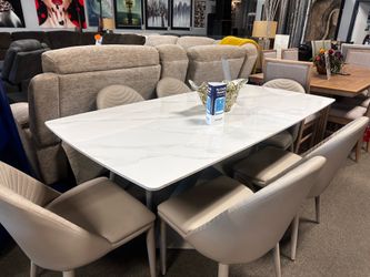 Elegant stone top dining table set! $1099 🤍🚨📦