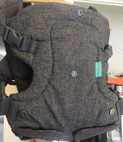 Infantino Flip 4-in-1 Convertible Carrier