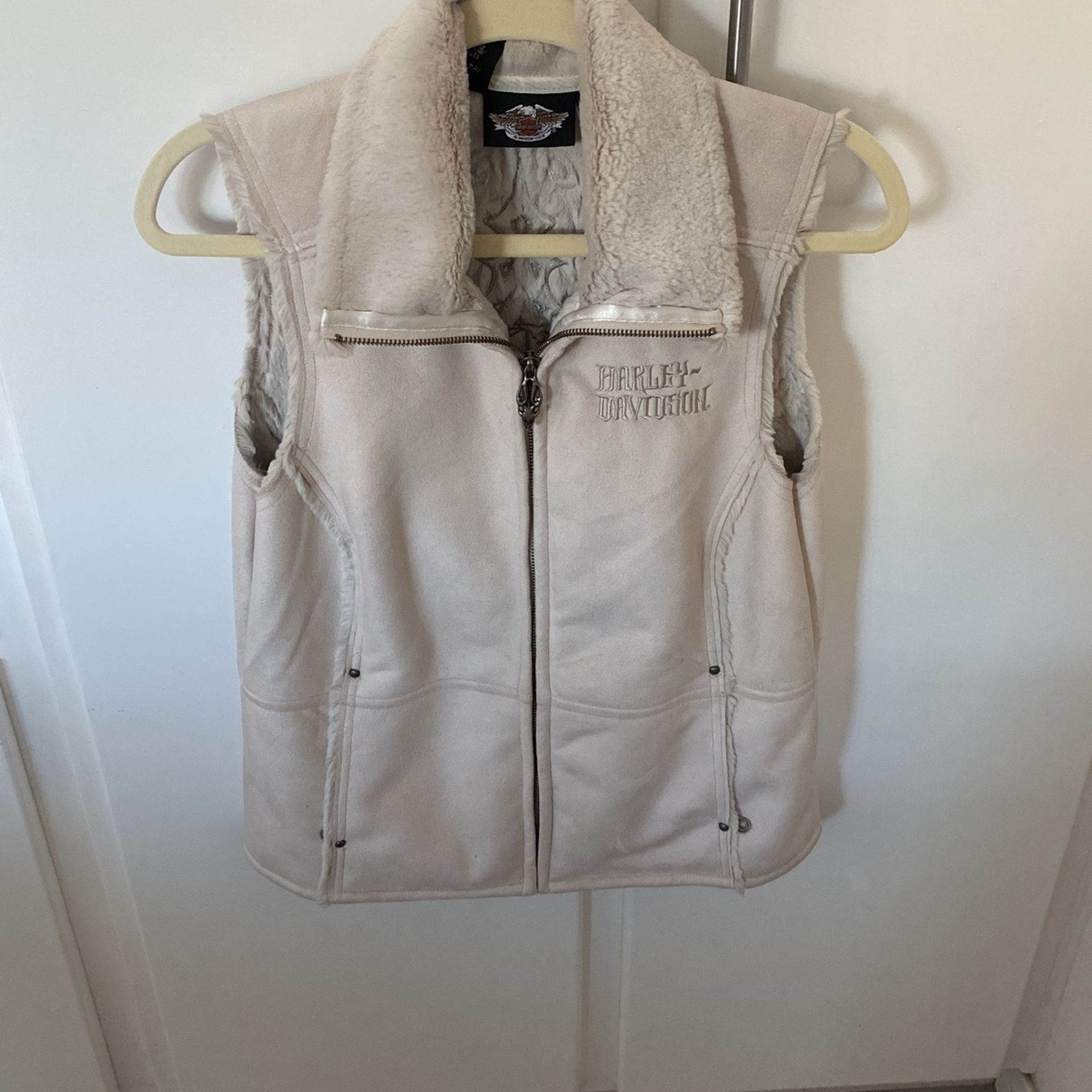 Ladies HARLEY DAVIDSON VEST!
