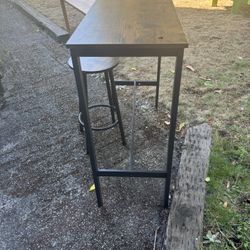 Narrow Hightop Table 