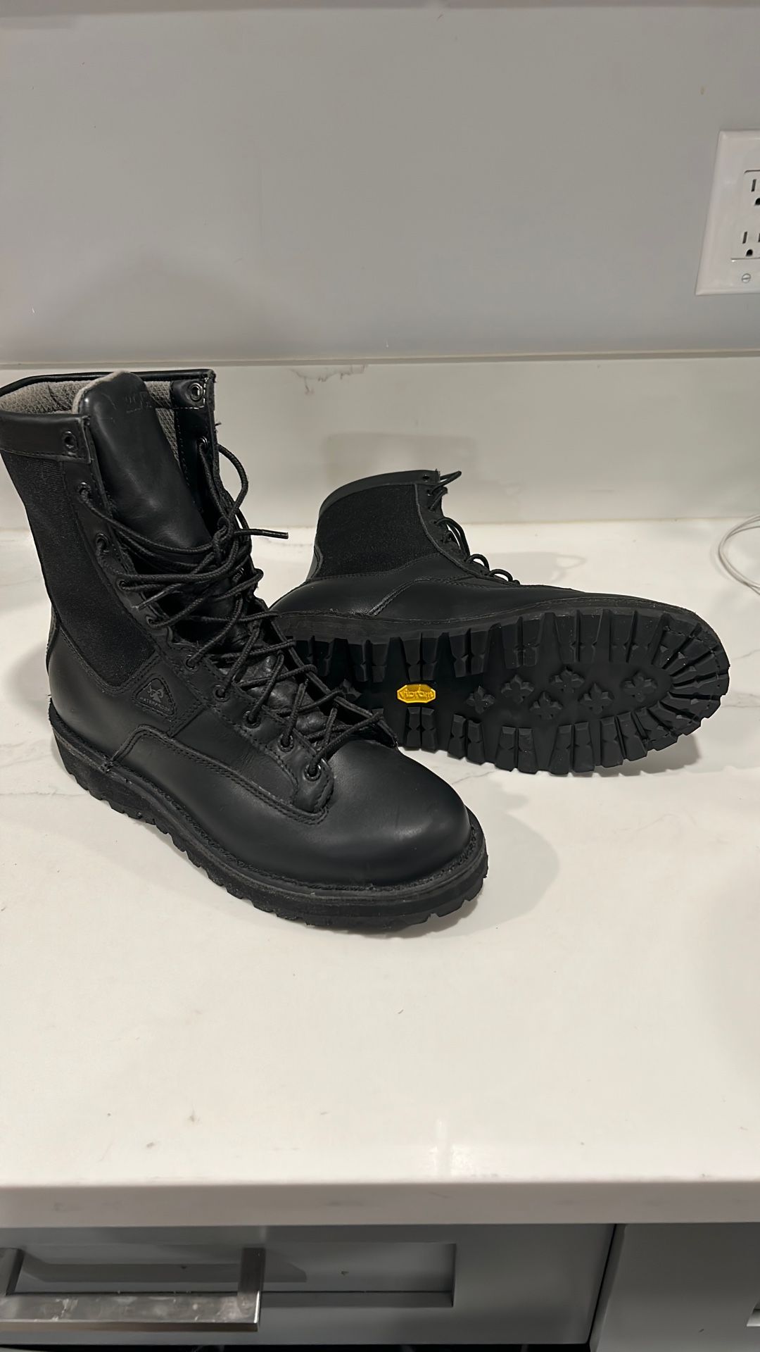 NEW ROCKY PORTLAND LACE-TO-TOE WATERPROOF PUBLIC SERVICE BOOTS (9.5)