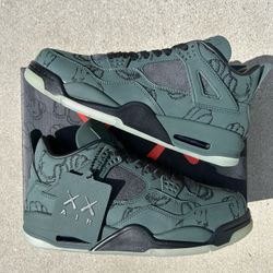 Air Jordan 4 Retro Kaws