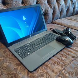 Laptop HP-15-255-G7-AMD-6-8gb Ram-128gb HD SSD Solid-Go-od For Stud-ents.