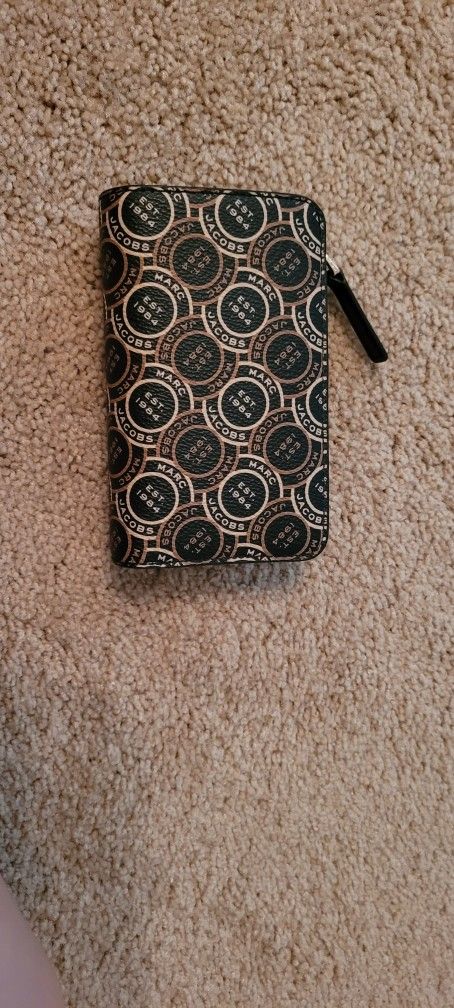 NWOT Marc Jacobs Wallet