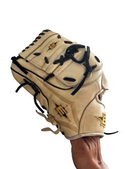 Easton Pro EPG10WB-SS Baseball Glove 12” LHT Youth or Ladies
