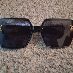 Sunglasses 