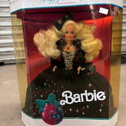 Mattel Happy Holidays Barbie 1991