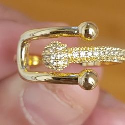 Brand new Crystal letter U ring size 8 