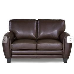 MSRP 570$ (50% off) brand New Home Elegance Rubin Love Seat 9734DB-2