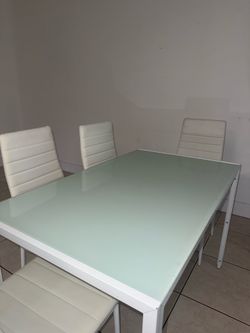 Dinning table