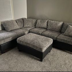 Sectional 😍 With Ottoman 😍  Comfortable Grey And Black 😎