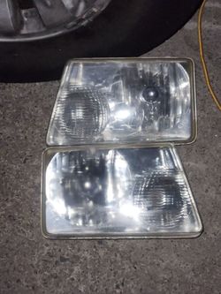 Head light buckets
