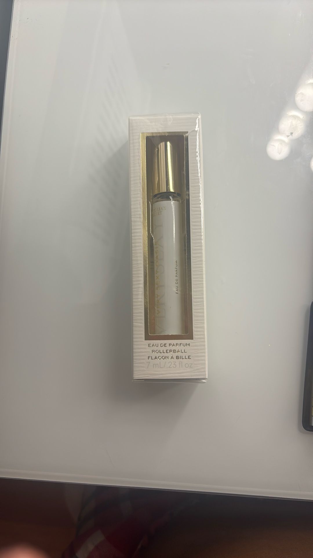 VICTORIA’S SECRET VERY SEXY OASIS