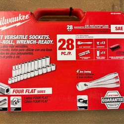 Milwaukee 3/8 Ratchet and Socket Set
