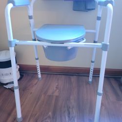 Commode Chair -3 In 1 Bedside Commode with Liners  and Lavender Absorbent Pads