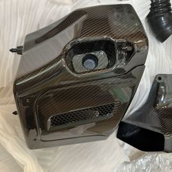 AWE AirGate Carbonfiber Intake For Audi B9 SQ5 3.0T
