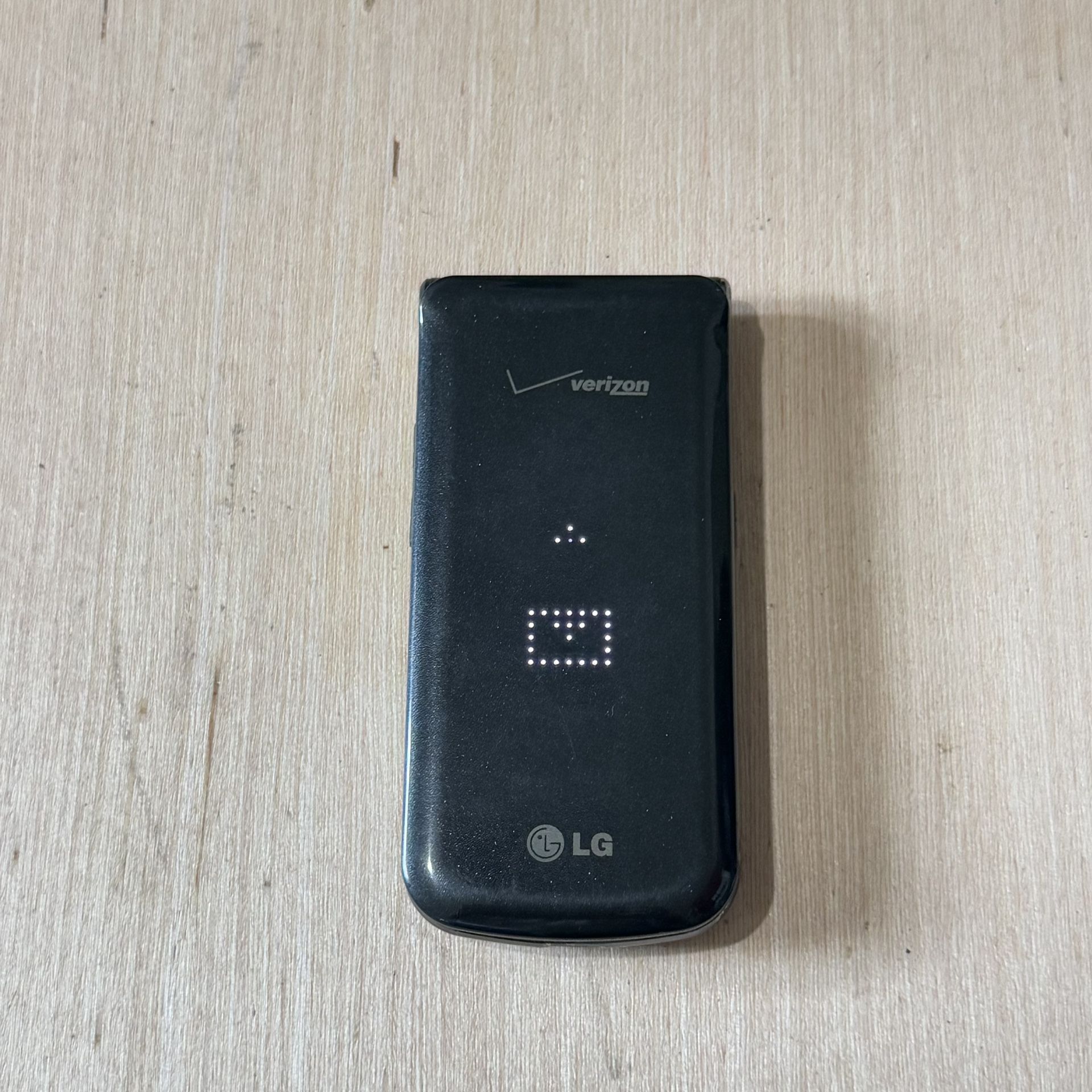 LG Exalt VN360 Cellular Flip Phone (Verizon) Black “UNTESTED”w/Charger Buy As Is