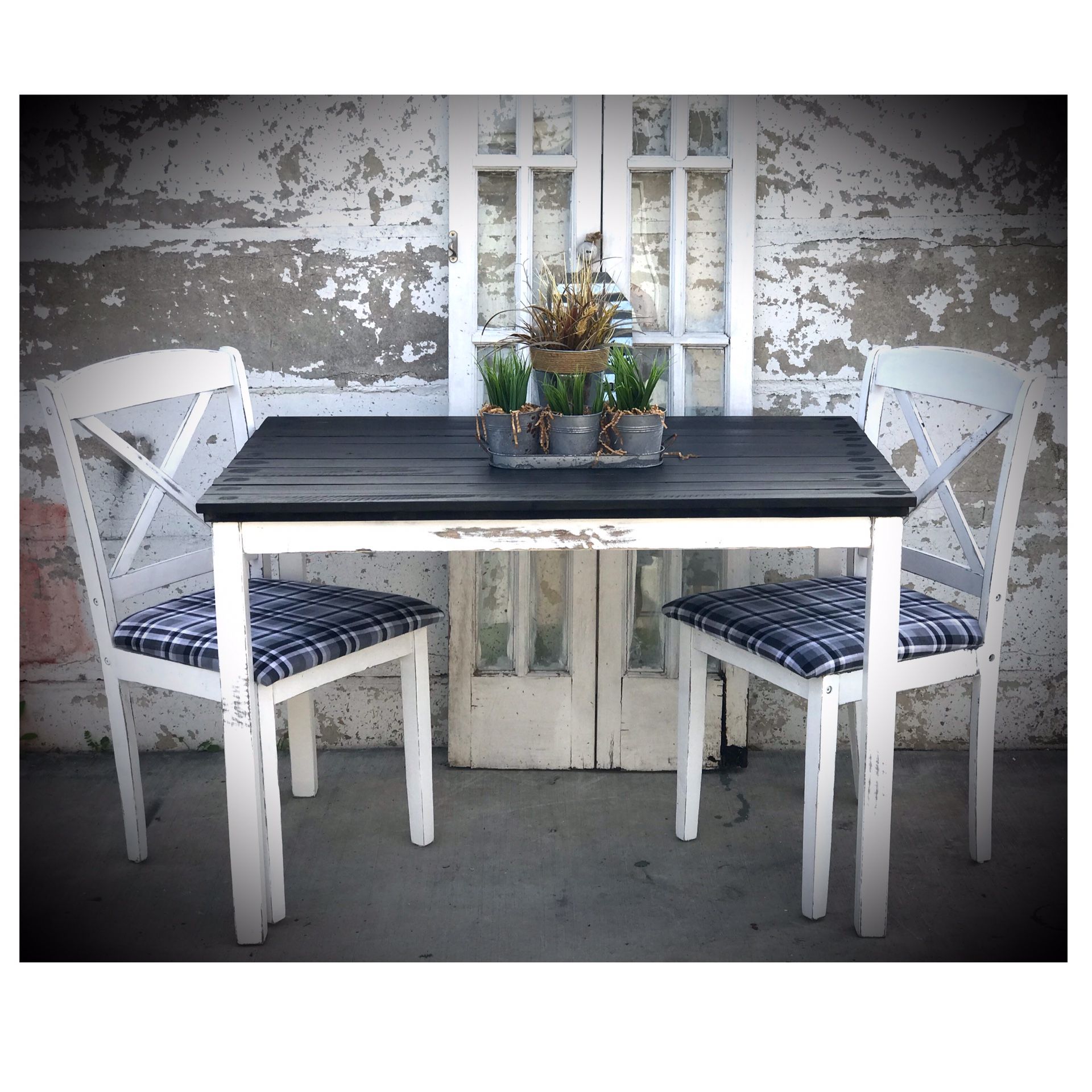 Kitchen Farm House Table 2 Chairs