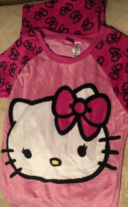 Snuggly Hello Kitty PJ Set - Size Medium Teen