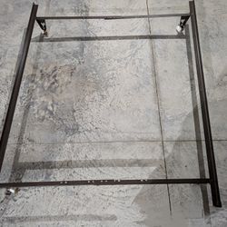 Metal Adjustable Bed Frame Queen-Twin 