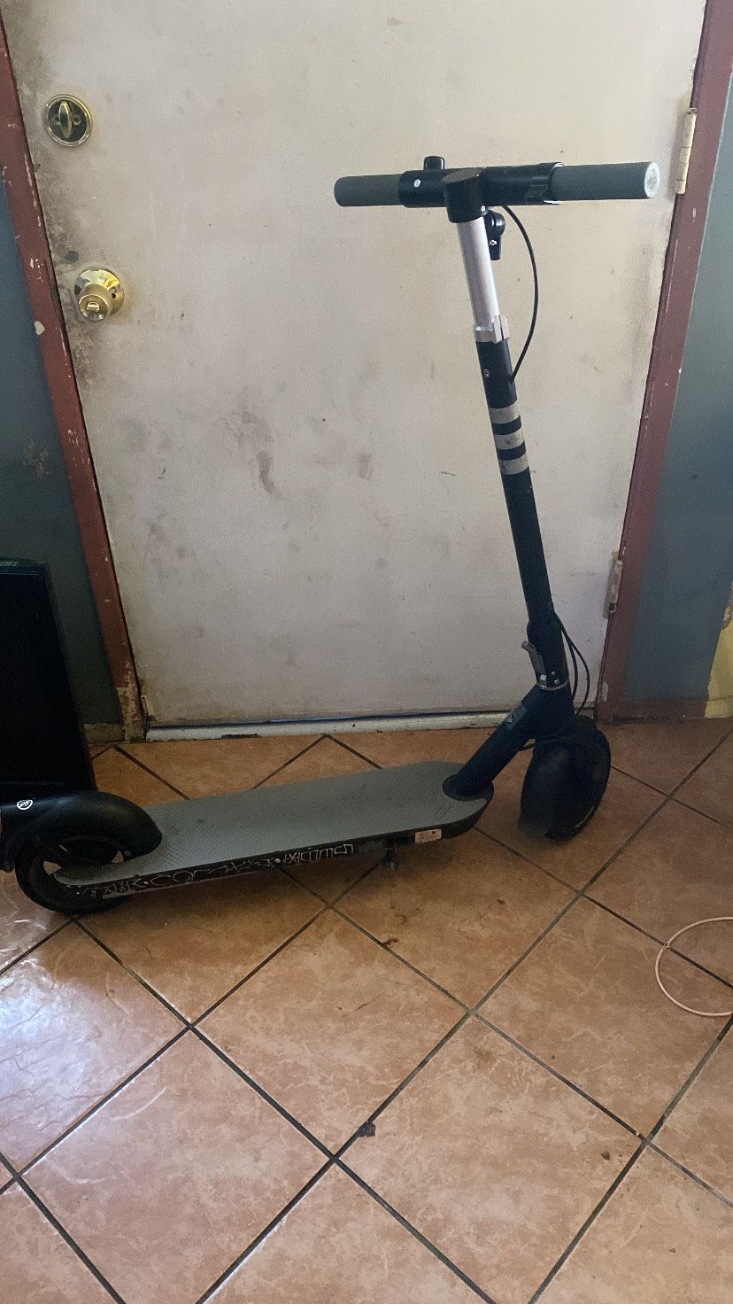 Okai Pro Scooter