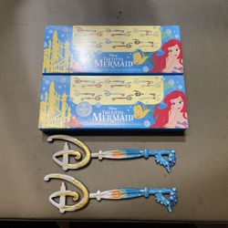 Disney The Little Mermaid Key Set King Triton Reversible Key